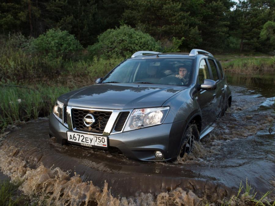  Nissan Terrano 2014 года  (RU) (фото 18 из 32)
